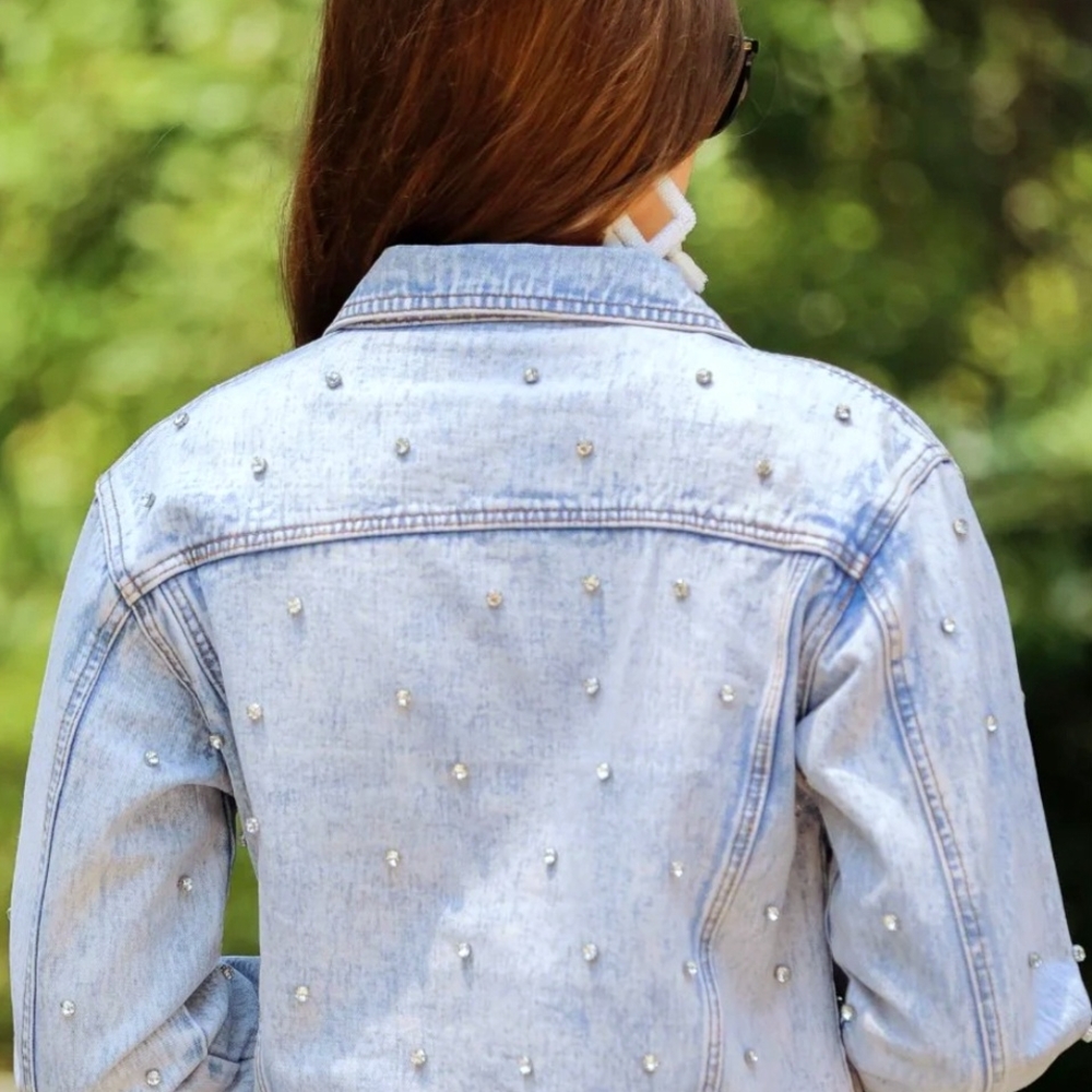 Razzle-Dazzle Light Blue Denim Jacket With Crystal Rinestone Diamonds Size Large